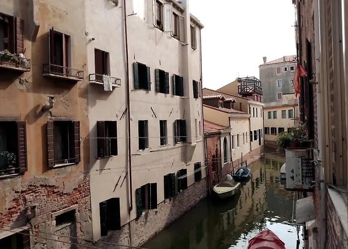 Scenic Artist's On Canal In Center 100 Square Meters Διαμέρισμα *
